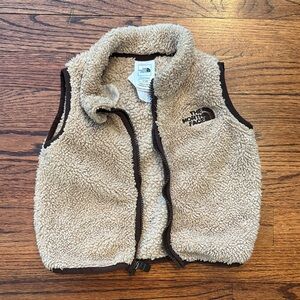 The North Face Sherpa vest 12-18 months